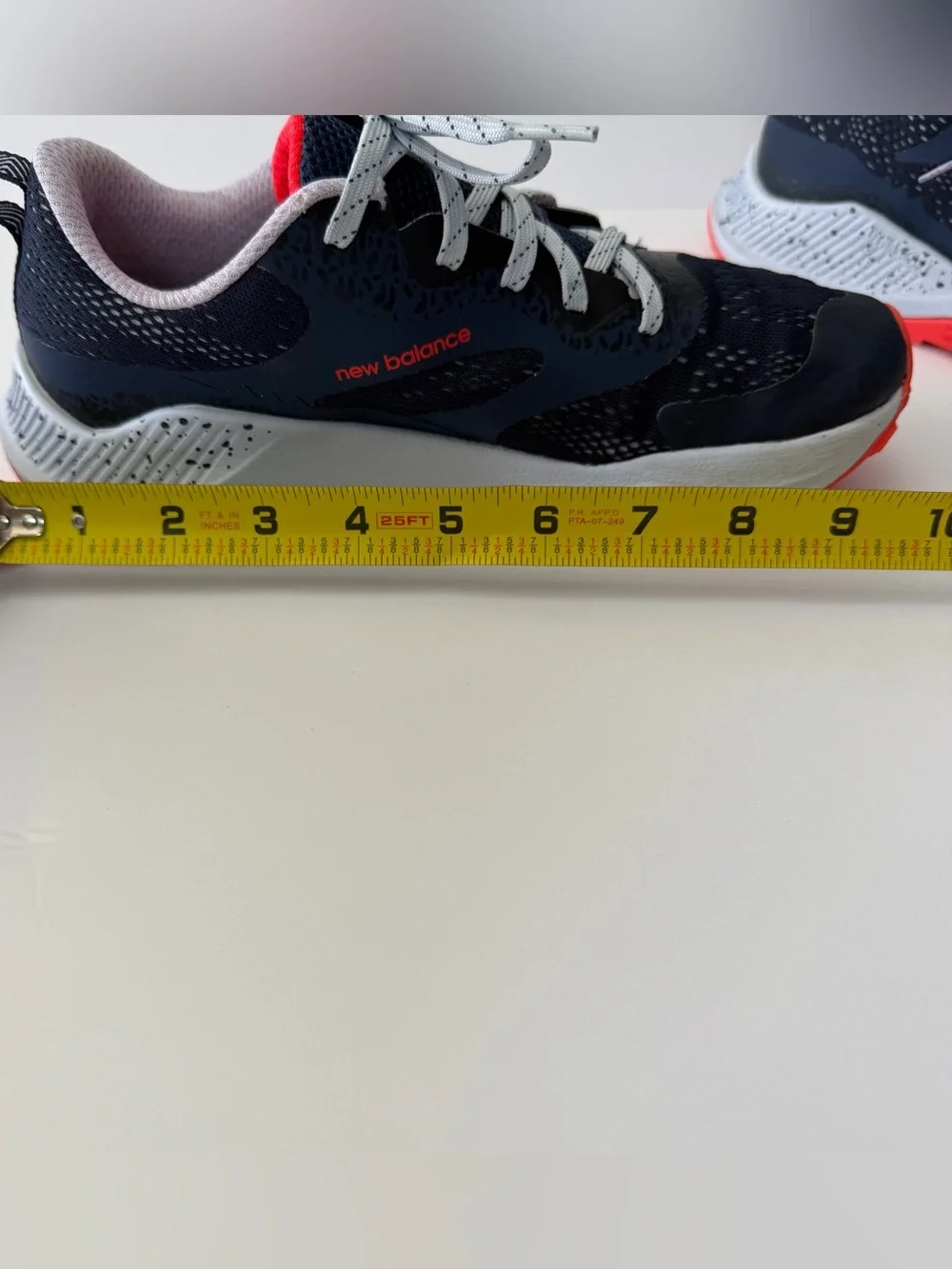 New Balance Running Shoes 5.5Y Youth Fits Women’s 7 Blue  Athletic Sneakers
